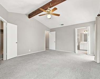 10010 Wildflower Ln - Photo Thumbnail 11