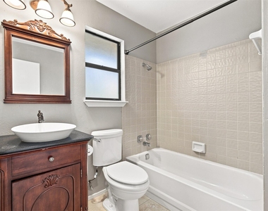 10010 Wildflower Ln - Photo Thumbnail 15