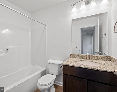 2214 Hadley Boulevard - Photo Thumbnail 15