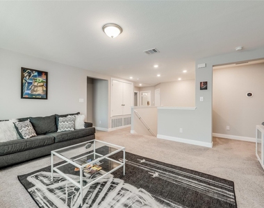 140 Auburn St - Photo Thumbnail 19