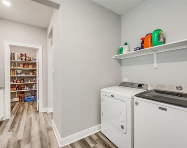 140 Auburn St - Photo Thumbnail 31
