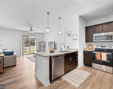 2330 Hadley Blvd - Photo Thumbnail 6