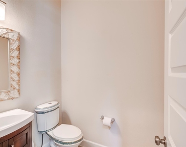 345 Fort Cobb Way - Photo Thumbnail 17