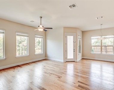 345 Fort Cobb Way - Photo Thumbnail 16