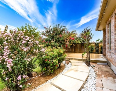 345 Fort Cobb Way - Photo Thumbnail 34