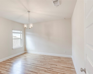 345 Fort Cobb Way - Photo Thumbnail 27