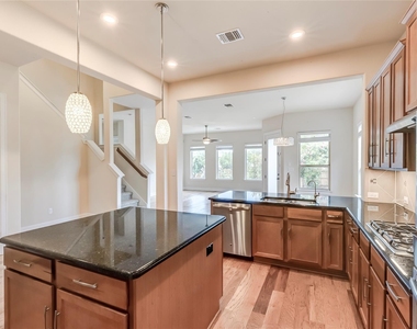 345 Fort Cobb Way - Photo Thumbnail 9