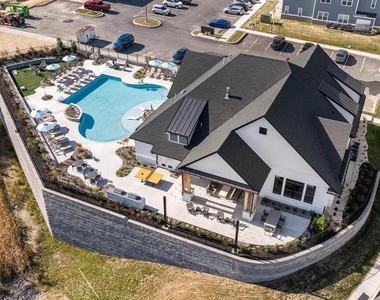 2310 Hadley Blvd - Photo Thumbnail 2