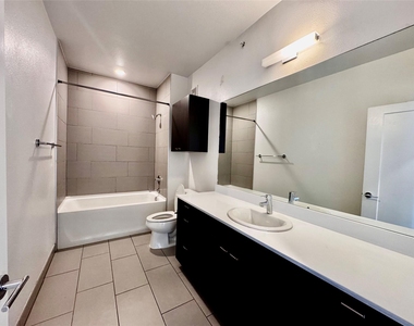 4361 S Congress Ave - Photo Thumbnail 28