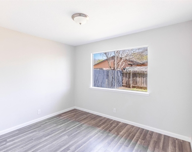 10309 Burmaster Ln - Photo Thumbnail 18