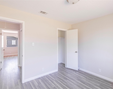 10309 Burmaster Ln - Photo Thumbnail 19