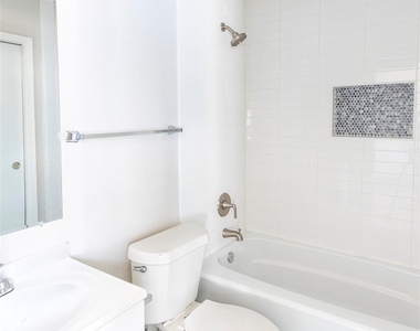 10309 Burmaster Ln - Photo Thumbnail 14