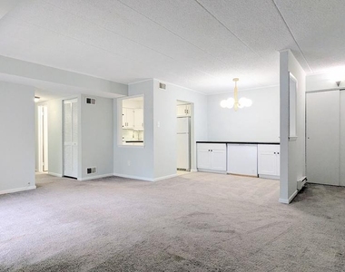 125 Leedom Way - Photo Thumbnail 1
