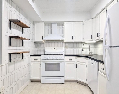 125 Leedom Way - Photo Thumbnail 3