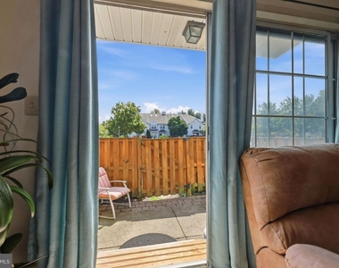 7207 Sheffield Drive - Photo Thumbnail 4