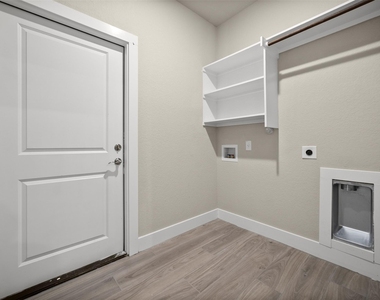 5338 Howard St St - Photo Thumbnail 15