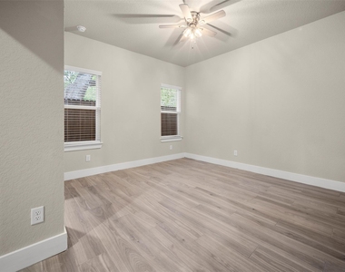 5338 Howard St St - Photo Thumbnail 12