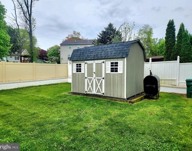 4435 Somers Avenue - Photo Thumbnail 24