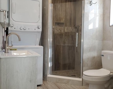 4435 Somers Avenue - Photo Thumbnail 8