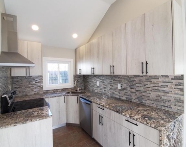 4435 Somers Avenue - Photo Thumbnail 13