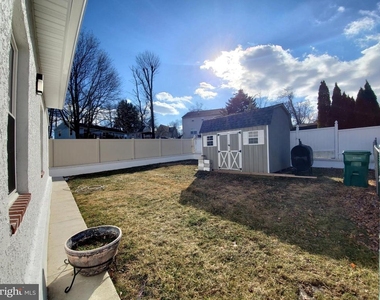 4435 Somers Avenue - Photo Thumbnail 27