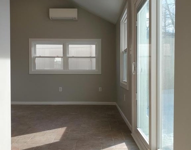 4435 Somers Avenue - Photo Thumbnail 18