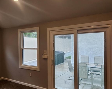 4435 Somers Avenue - Photo Thumbnail 17