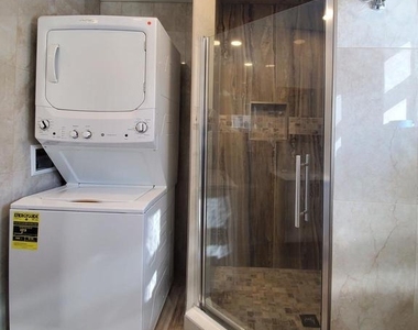 4435 Somers Avenue - Photo Thumbnail 9
