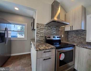 4435 Somers Avenue - Photo Thumbnail 14