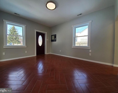4435 Somers Avenue - Photo Thumbnail 3