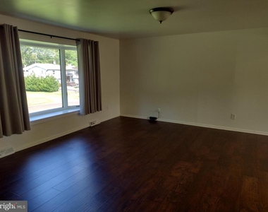 64 Bogle Drive - Photo Thumbnail 15