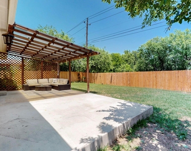 2508 Willow Way - Photo Thumbnail 29