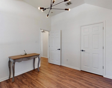 2508 Willow Way - Photo Thumbnail 23