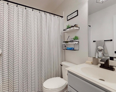 2508 Willow Way - Photo Thumbnail 12