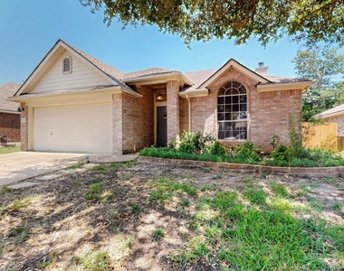 2508 Willow Way - Photo Thumbnail 1
