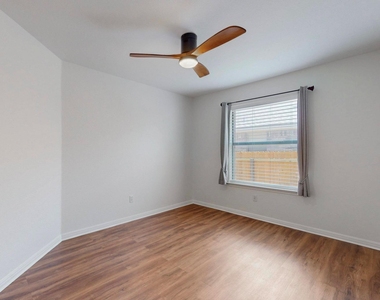 2508 Willow Way - Photo Thumbnail 24