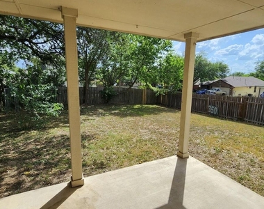 417 Jacky St - Photo Thumbnail 16
