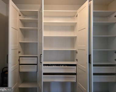 1128 Halifax Place - Photo Thumbnail 6