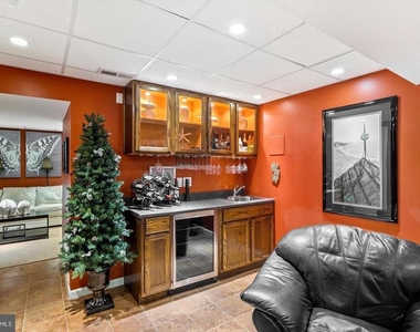 178 Burnet Crescent - Photo Thumbnail 38