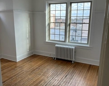 5-13 Witherspoon Street - Photo Thumbnail 4