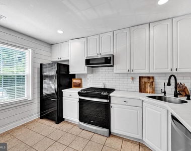 34 Viburnum Court - Photo Thumbnail 6