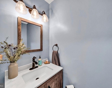 34 Viburnum Court - Photo Thumbnail 17