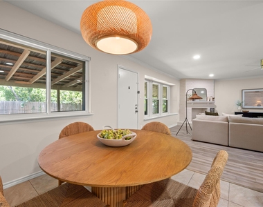 6716 Skynook Dr - Photo Thumbnail 12