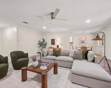 6716 Skynook Dr - Photo Thumbnail 9