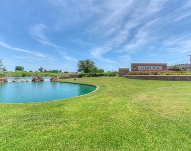 4423 Meadowside Ln - Photo Thumbnail 29