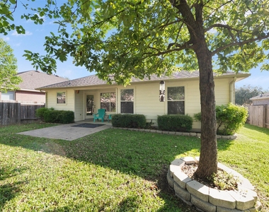 4423 Meadowside Ln - Photo Thumbnail 20