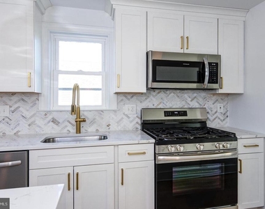 13 Wilkins Avenue - Photo Thumbnail 9