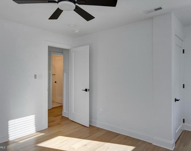 13 Wilkins Avenue - Photo Thumbnail 15