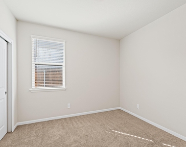 142 Solitude Dr - Photo Thumbnail 30