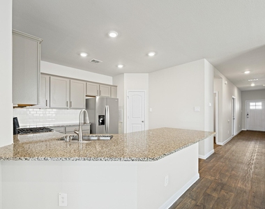 142 Solitude Dr - Photo Thumbnail 11